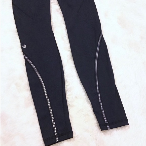Lululemon Cadence Crusher Legging 29” Size 4 - Picture 5 of 7